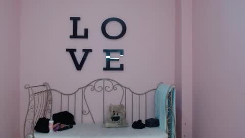  Cloe  online show from February 2026 03:00:02 AM