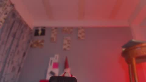 Snapshot of chloe_cooperr chatting on December 2025 12:48:02 AM chloe_cooperr online show from December 2025 12:48:02 AM