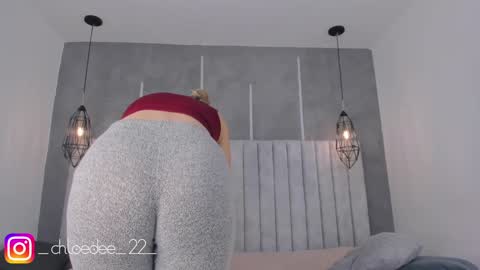 Snapshot of chloe_dee_ chatting on February 2025 11:19:02 AM Chloe online show from February 2025 11:19:02 AM