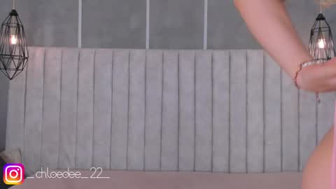 Snapshot of chloe_dee_ chatting on March 2025 12:31:02 PM Chloe online show from March 2025 12:31:02 PM