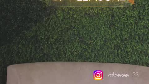 Snapshot of chloe_dee_ chatting on October 2025 11:24:01 AM Chloe online show from October 2025 11:24:01 AM