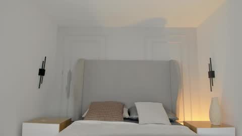 Snapshot of chloe_dee_ chatting on November 2025 01:01:02 PM Chloe online show from November 2025 01:01:02 PM