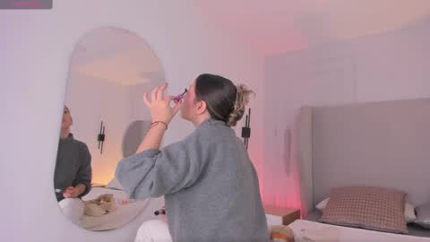 Snapshot of chloe_dee_ chatting on November 2025 06:58:02 AM Chloe online show from November 2025 06:58:02 AM