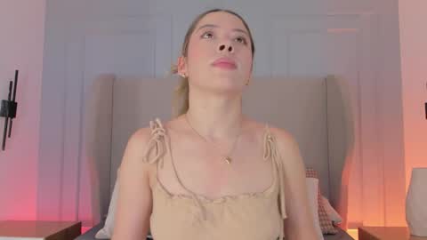 Chloe online show from March 2026 12:10:01 PM