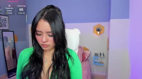 Snapshot of chloe_fischer chatting on October 2025 02:56:01 PM Chloe online show from October 2025 02:56:01 PM