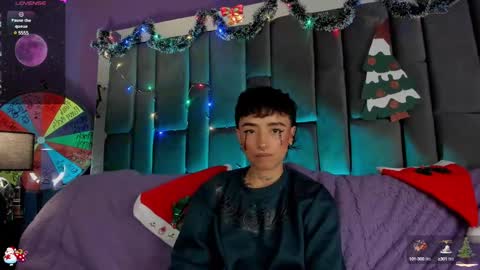 Isabella curly hair - Anastasia short hair  online show from December 2024 10:09:02 PM