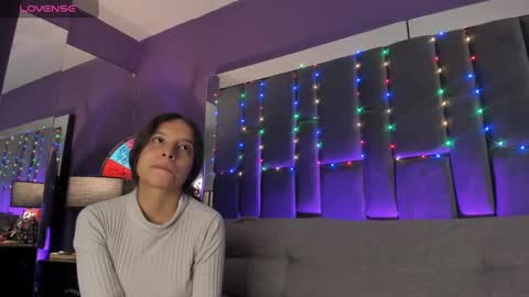 Isabella curly hair - Anastasia short hair  online show from January 2025 05:51:01 PM