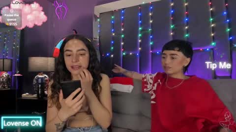 Isabella curly hair - Anastasia short hair  online show from January 2025 06:12:02 PM