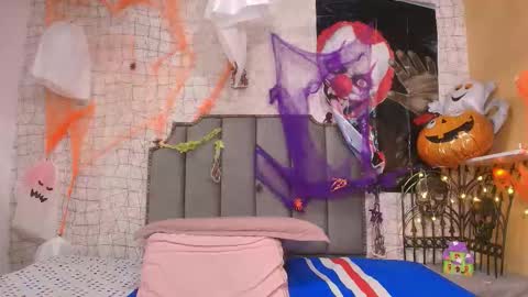 chloe_leroy online show from October 2025 11:58:01 AM