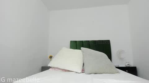 Snapshot of chloe_mazee chatting on October 2025 03:25:01 PM Chloe Maze online show from October 2025 03:25:01 PM