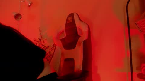 CLOE  online show from February 2026 03:03:01 AM