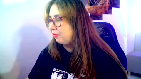 Snapshot of chloe_prg chatting on January 2025 06:35:01 PM chloe_prg online show from January 2025 06:35:01 PM