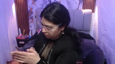 Snapshot of chloe_smith5 chatting on November 2025 01:15:01 PM chloe_smith5 online show from November 2025 01:15:01 PM