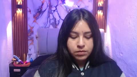 Snapshot of chloe_smith5 chatting on November 2025 01:11:01 PM chloe_smith5 online show from November 2025 01:11:01 PM