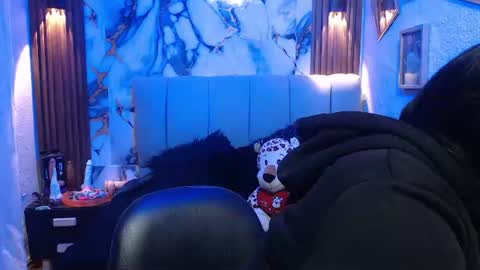 chloe_smith5 online show from February 2026 01:22:02 PM