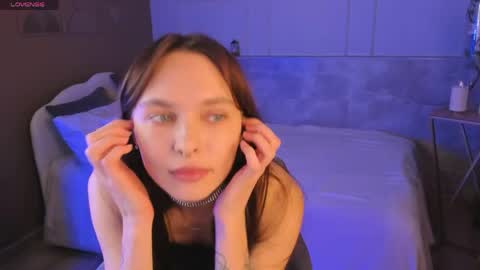 Chloe online show from March 2026 06:25:01 AM