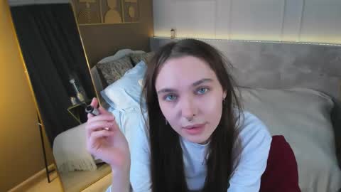 Chloe online show from May 2026 02:14:01 PM