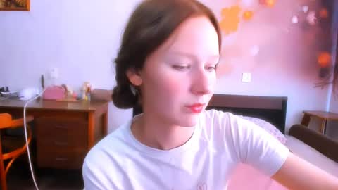 Snapshot of chloe_wifey chatting on July 2026 01:04:01 PM chloe wifey online show from July 2026 01:04:01 PM