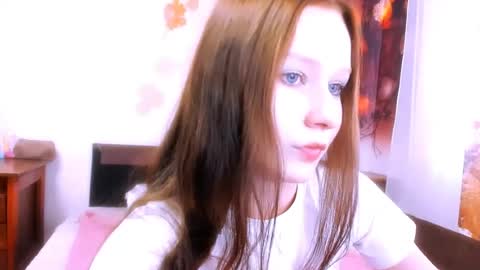 Snapshot of chloe_wifeys chatting on July 2026 04:08:02 AM Chloe online show from July 2026 04:08:02 AM