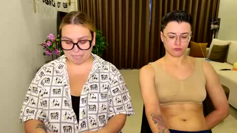 Eva and Sandra online show from April 2026 10:36:01 AM