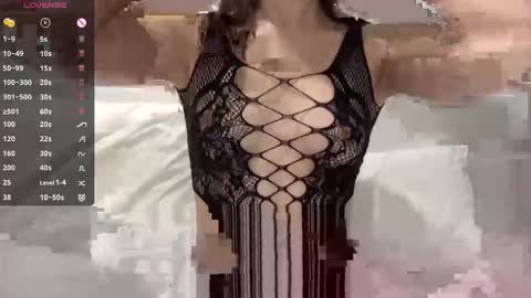 Snapshot of chloee__x chatting on October 2025 11:11:01 AM chloee__x online show from October 2025 11:11:01 AM