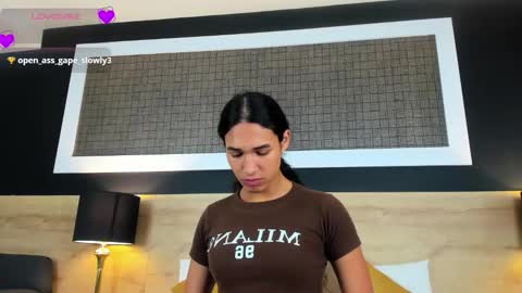 Chloe  online show from March 2026 12:41:01 PM