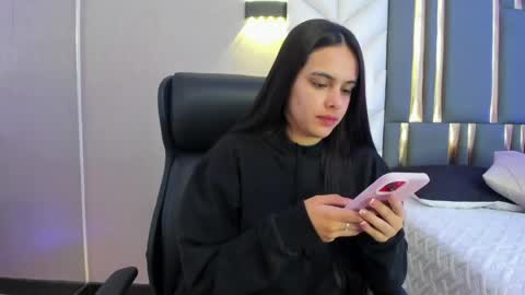  Chloe Harper  online show from June 2026 11:46:02 AM