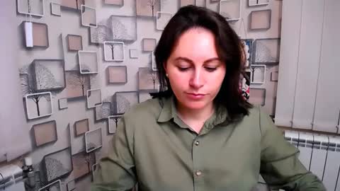 Chloe online show from October 2025 09:59:01 AM