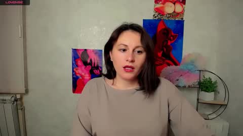 Chloe online show from November 2025 10:59:01 AM