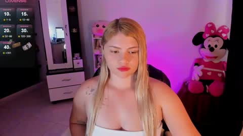 Snapshot of chloejones__ chatting on March 2025 08:55:01 PM Chloee online show from March 2025 08:55:01 PM