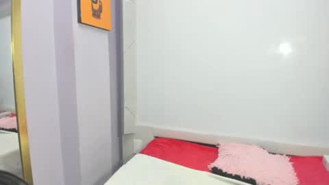 Snapshot of chloemartini_ chatting on February 2026 03:33:01 AM ChloeSignup For Free Join my Fan Club online show from February 2026 03:33:01 AM