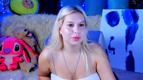 Snapshot of chloericci chatting on September 2025 06:08:01 PM ChloeRicci online show from September 2025 06:08:01 PM