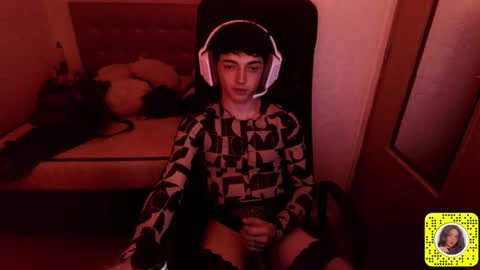 Snapshot of chloevenommm chatting on July 2026 02:44:01 AM chloevenommm online show from July 2026 02:44:01 AM