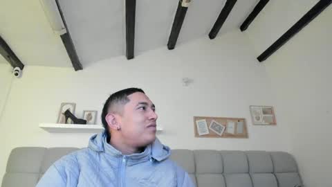 chlooe_zoe online show from April 2026 03:01:02 AM