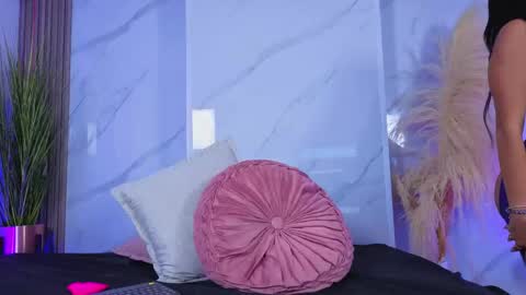 Snapshot of chlooee_ chatting on June 2026 03:33:01 AM Chlooe online show from June 2026 03:33:01 AM