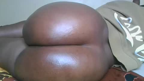 Snapshot of choco_baeb chatting on November 2025 04:48:02 AM nei online show from November 2025 04:48:02 AM