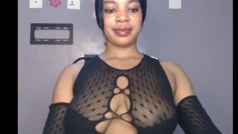 Snapshot of choco_chocox chatting on February 2025 09:13:02 AM ESTHER online show from February 2025 09:13:02 AM