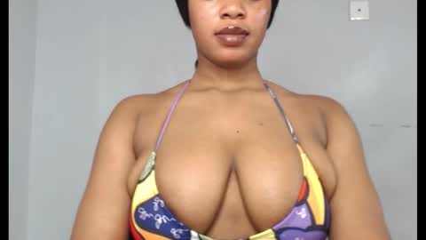 Snapshot of choco_chocox chatting on October 2025 07:42:02 AM ESTHER online show from October 2025 07:42:02 AM