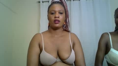 Snapshot of choco_violet chatting on February 2025 03:03:01 AM VIOLET online show from February 2025 03:03:01 AM