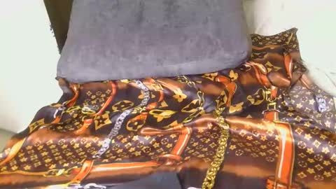 chocolate_peggy online show from April 2026 11:25:01 PM