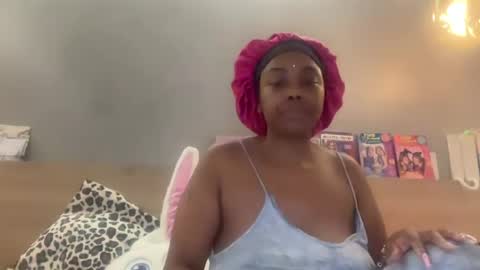 Snapshot of chocolatecakequeen chatting on June 2026 04:15:02 AM ChocolateCakeQueen online show from June 2026 04:15:02 AM