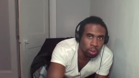 Snapshot of chocolatedolla chatting on February 2025 03:21:02 AM chocolatedolla online show from February 2025 03:21:02 AM