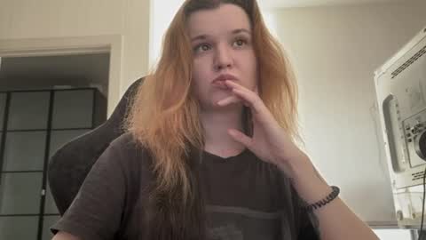 Lissa online show from June 2026 02:36:02 AM