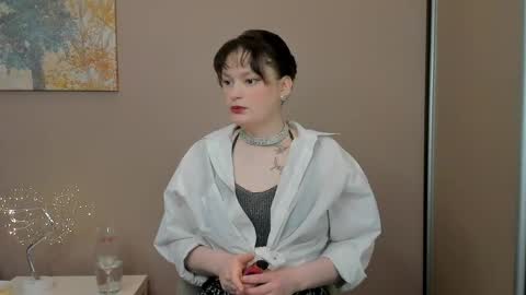 Cassandra online show from April 2026 04:10:02 AM