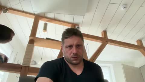 Snapshot of chris164 chatting on April 2026 08:09:02 AM Chris online show from April 2026 08:09:02 AM