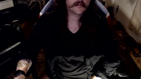 Chris online show from April 2026 01:49:01 PM