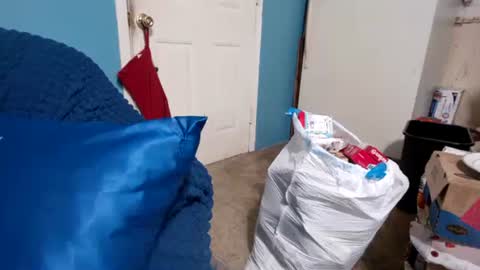 chris526520 online show from February 2025 06:47:02 PM