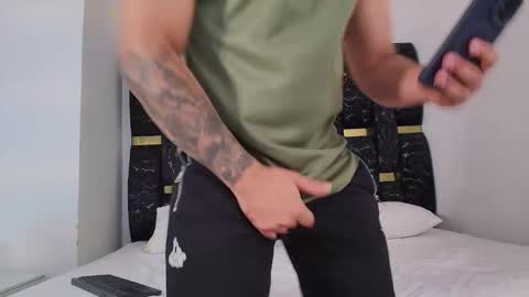 Snapshot of chris_blake__ chatting on November 2025 06:52:02 PM Chris B online show from November 2025 06:52:02 PM