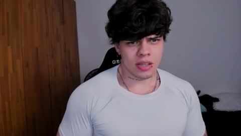 Chris Cooper Independent model online show from February 2025 06:40:02 AM