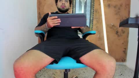 chris_evans00 online show from February 2026 12:16:01 PM